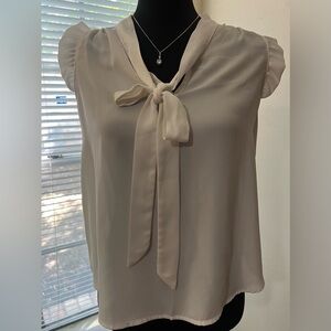 Timing white Tie-Front Blouse